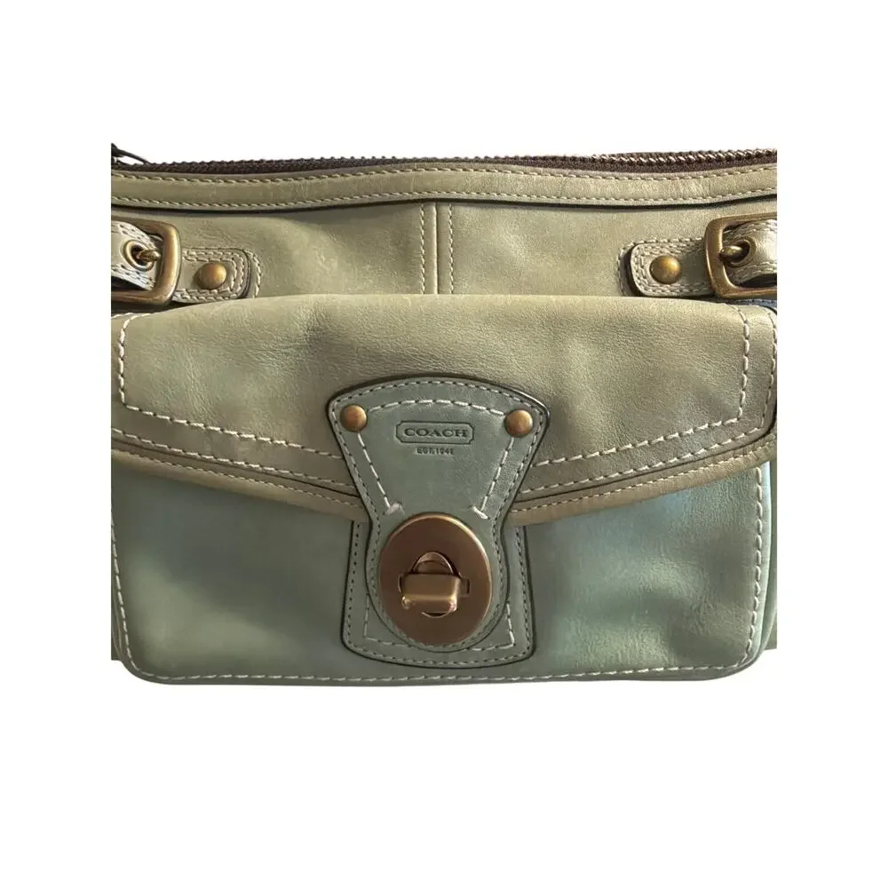 Authentic Coach Legacy Two Toned Leigh Purse. - Picture 3 of 11